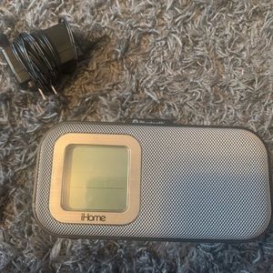 iHome Bluetooth alarm clock